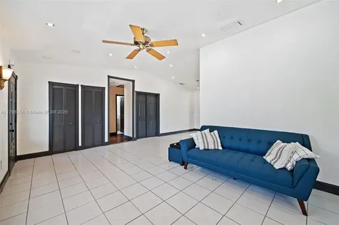 5245 NW 198th Terrace Miami Gardens FL 33055