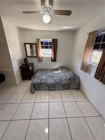 3221 SW 47th Avenue West Park FL 33023