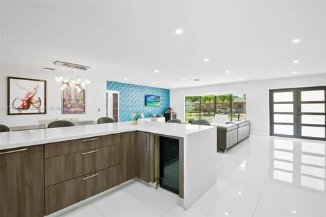 1945 NE 208th Terrace Miami FL 33179