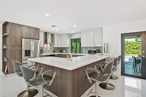 1945 NE 208th Terrace Miami FL 33179