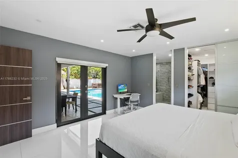 1945 NE 208th Terrace Miami FL 33179
