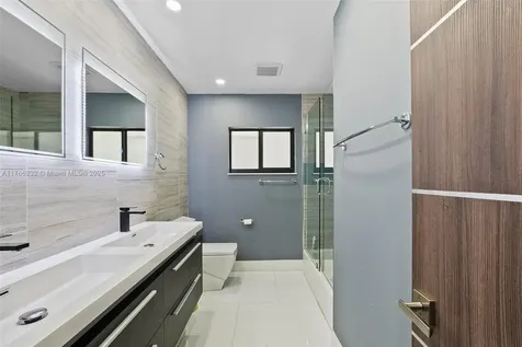 1945 NE 208th Terrace Miami FL 33179