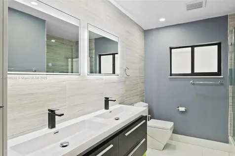 1945 NE 208th Terrace Miami FL 33179