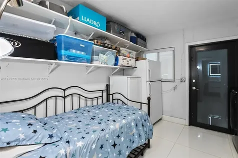 1945 NE 208th Terrace Miami FL 33179
