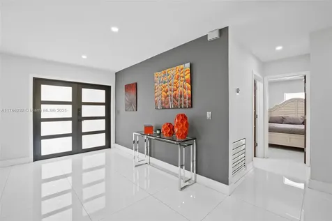 1945 NE 208th Terrace Miami FL 33179
