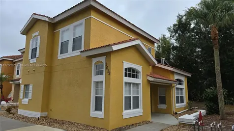 1013 Park Ridge Circle Kissimmee FL 34746
