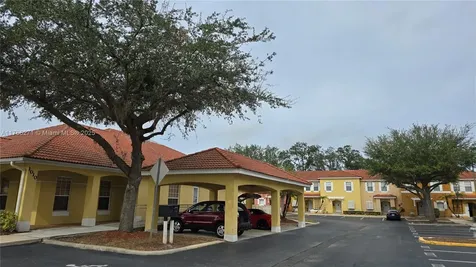 1013 Park Ridge Circle Kissimmee FL 34746