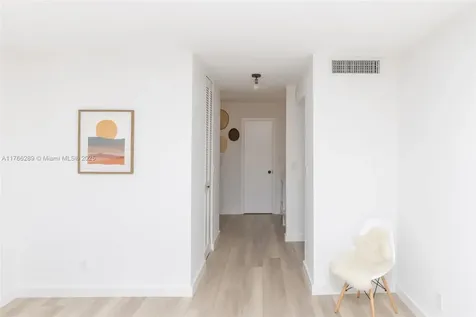 150 Ocean Lane Drive Key Biscayne FL 33149