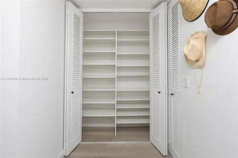 150 Ocean Lane Drive Key Biscayne FL 33149