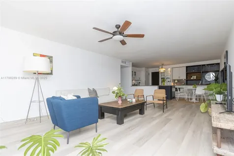 150 Ocean Lane Drive Key Biscayne FL 33149
