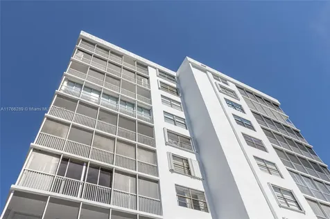150 Ocean Lane Drive Key Biscayne FL 33149