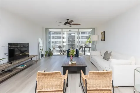150 Ocean Lane Drive Key Biscayne FL 33149