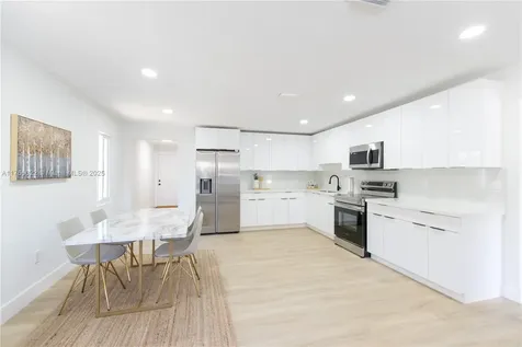 2011 NW 53rd Street Miami FL 33142