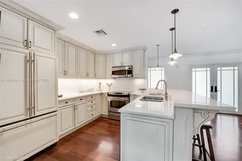6481 SW 73rd Street South Miami FL 33143