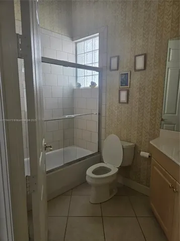 4208 Kensington High Street Naples FL 34105
