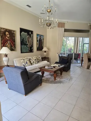 4208 Kensington High Street Naples FL 34105