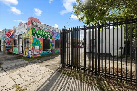 660,662,664 NW 29th Street Miami FL 33127