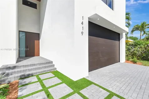 1419 N Lakeside Drive Lake Worth FL 33460