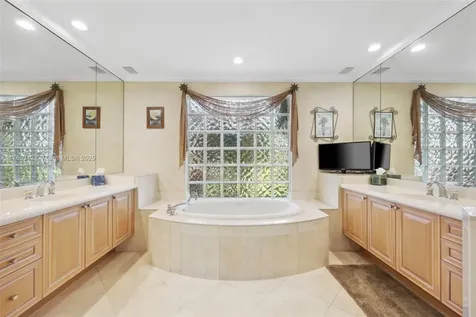 389 Oregon Lane Boca Raton FL 33487