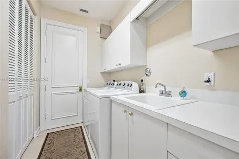 389 Oregon Lane Boca Raton FL 33487