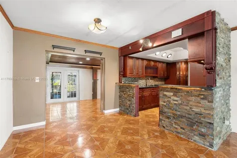 4340 NW 6th Street Plantation FL 33317