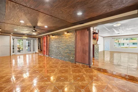 4340 NW 6th Street Plantation FL 33317