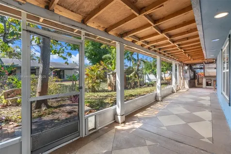 4340 NW 6th Street Plantation FL 33317