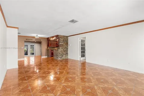 4340 NW 6th Street Plantation FL 33317