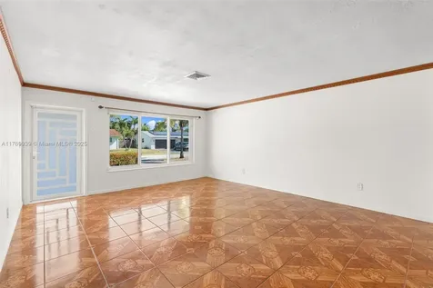 4340 NW 6th Street Plantation FL 33317
