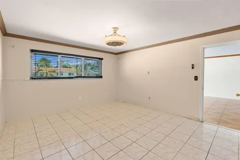 4340 NW 6th Street Plantation FL 33317