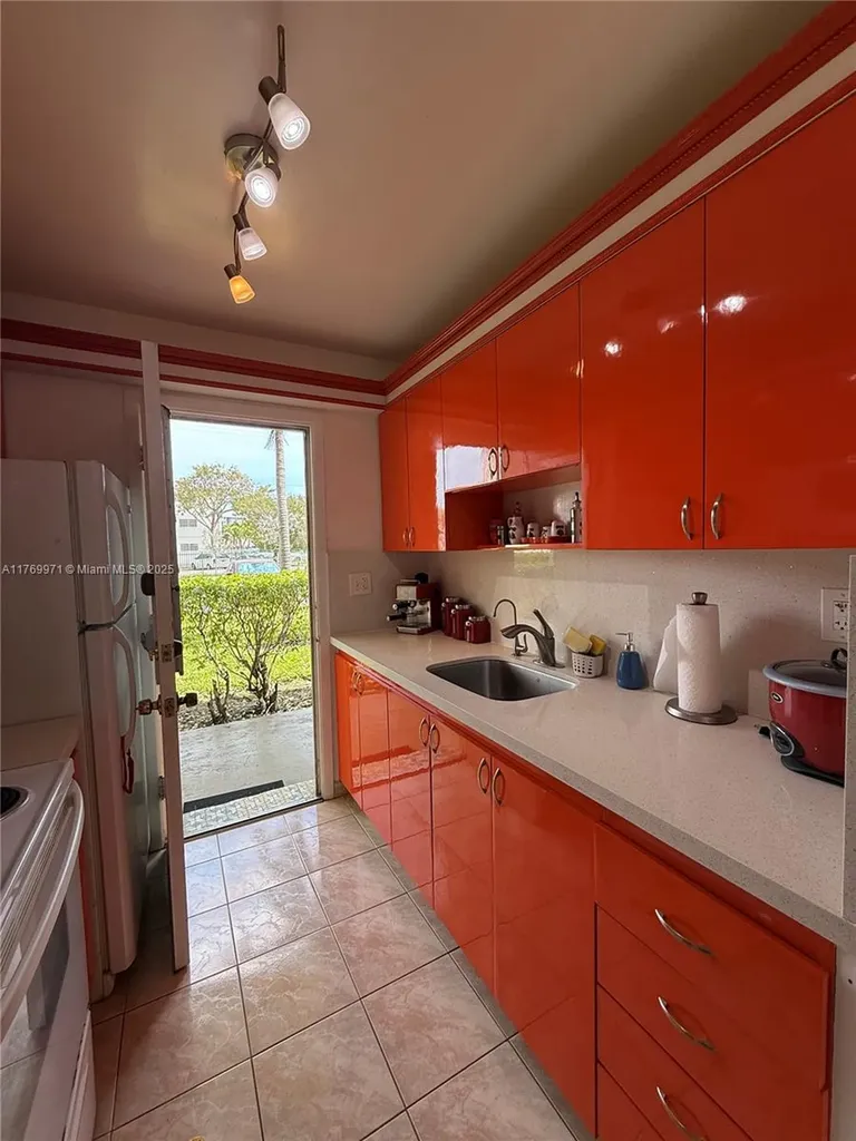 16790 NE 14th Avenue Miami FL 33162