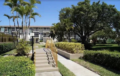 16790 NE 14th Avenue Miami FL 33162