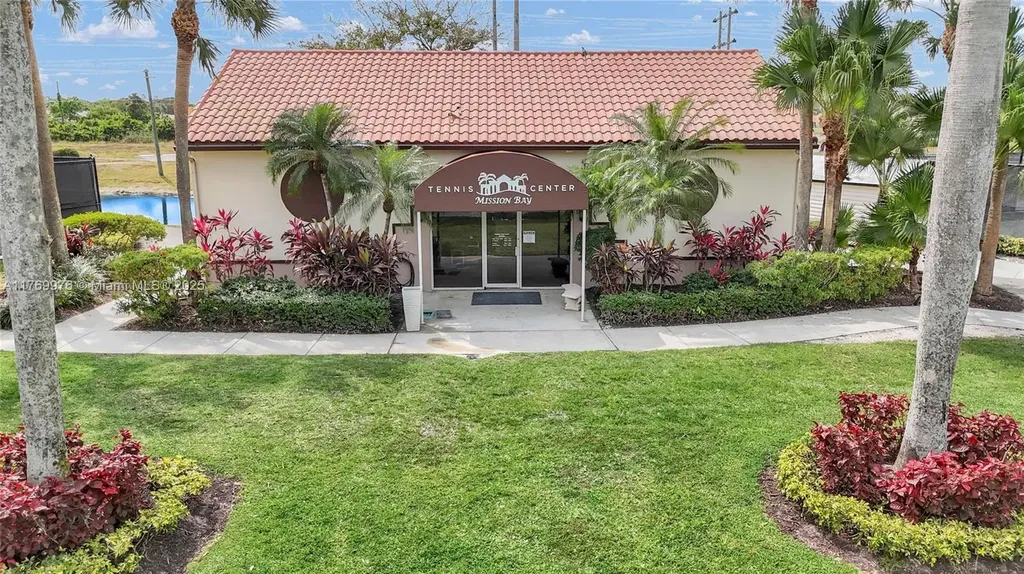 10396 Lake Vista Circle Boca Raton FL 33498