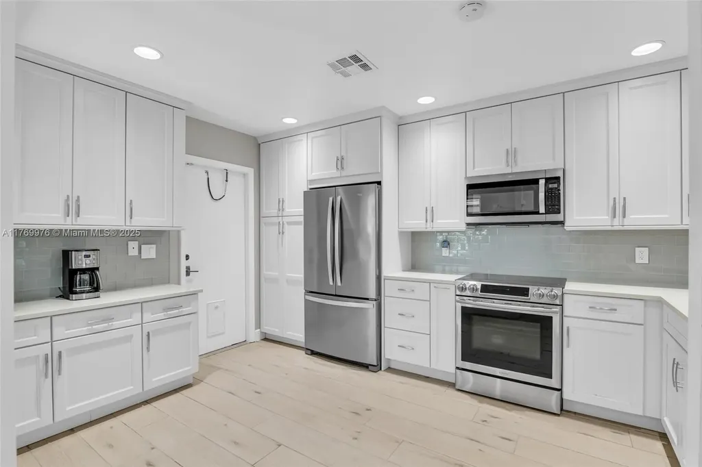 10396 Lake Vista Circle Boca Raton FL 33498