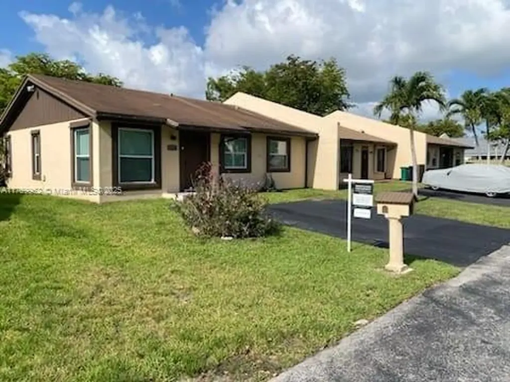 12240 SW 115th Terrace Miami FL 33186