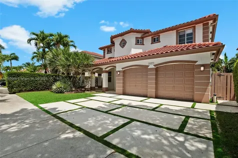 16477 SW 67th Terrace Miami FL 33193