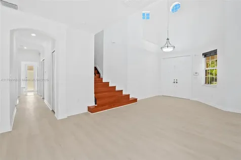 16477 SW 67th Terrace Miami FL 33193