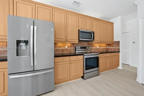 16477 SW 67th Terrace Miami FL 33193