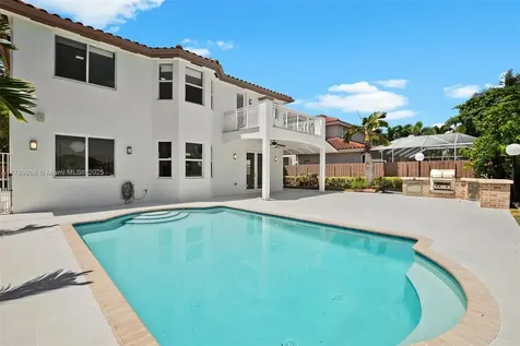 16477 SW 67th Terrace Miami FL 33193
