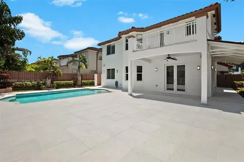 16477 SW 67th Terrace Miami FL 33193