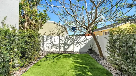 12013 NW 13th Street Pembroke Pines FL 33026