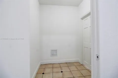 14581 SW 95th Lane Miami FL 33186