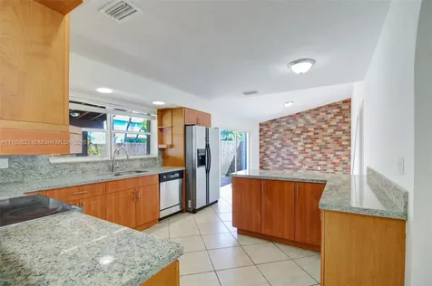 14581 SW 95th Lane Miami FL 33186