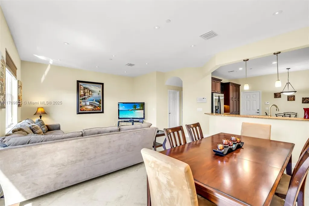 4718 S Prive Circle Delray Beach FL 33445