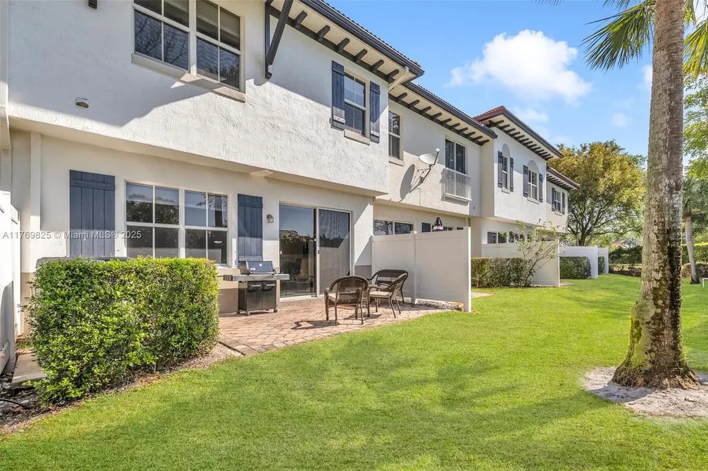 4718 S Prive Circle Delray Beach FL 33445