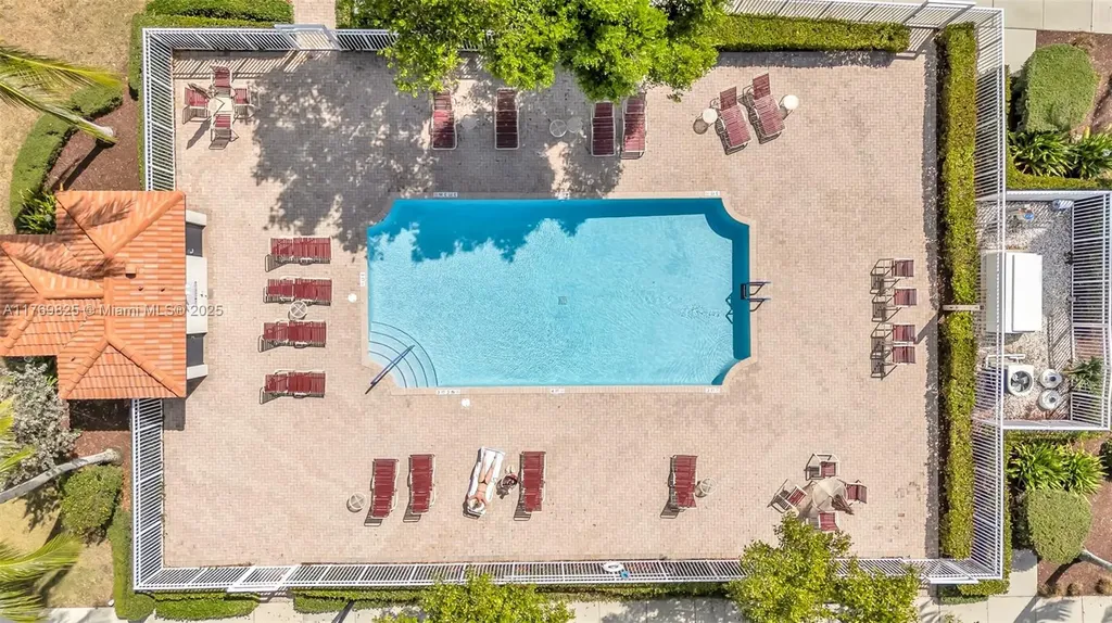 4718 S Prive Circle Delray Beach FL 33445