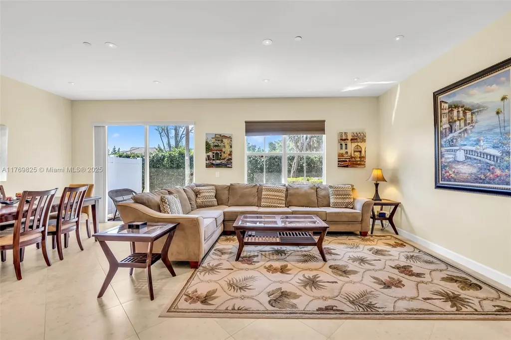 4718 S Prive Circle Delray Beach FL 33445