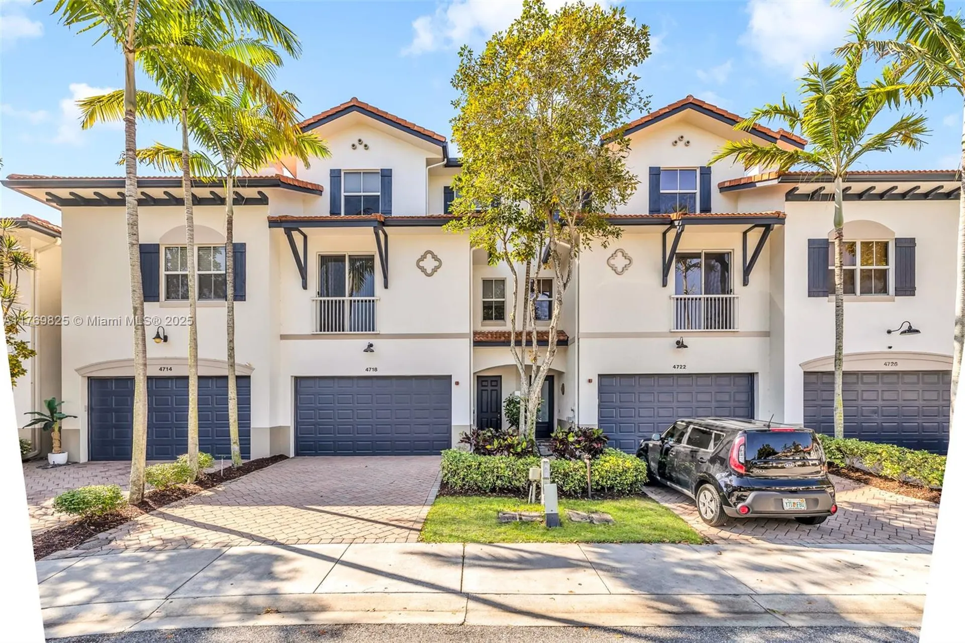 4718 S Prive Circle Delray Beach FL 33445