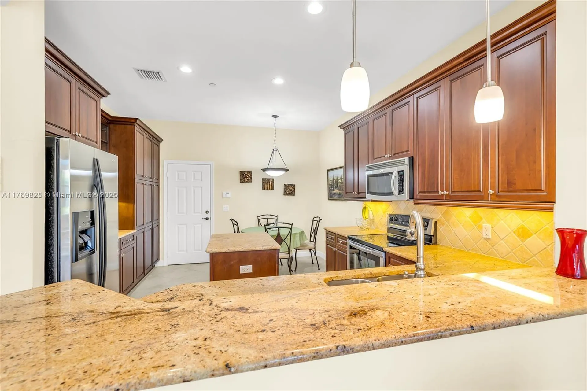 4718 S Prive Circle Delray Beach FL 33445