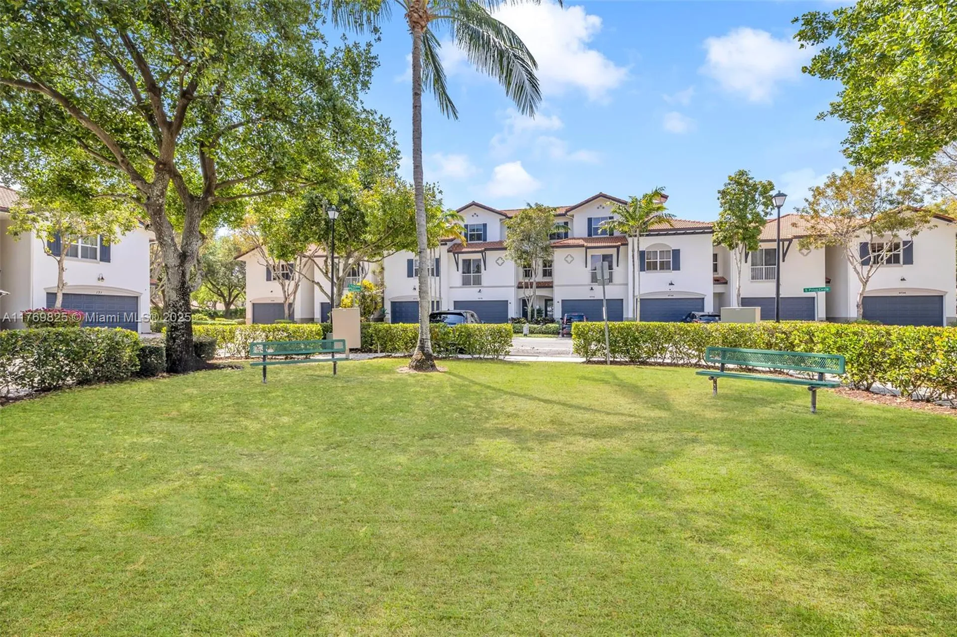 4718 S Prive Circle Delray Beach FL 33445